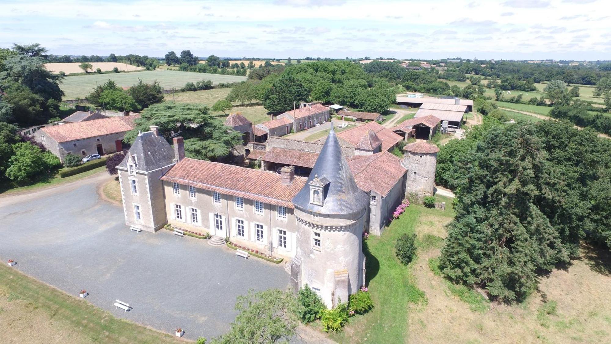 Вилла Manoir De Ponsay Шантони Экстерьер фото